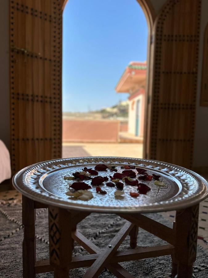 Colors & - Family Riad