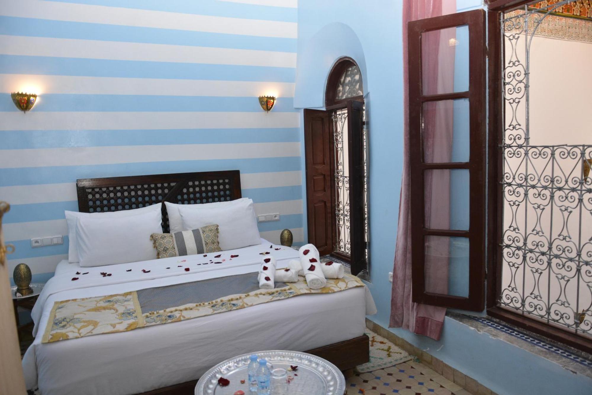 Colors & - Family Riad *
