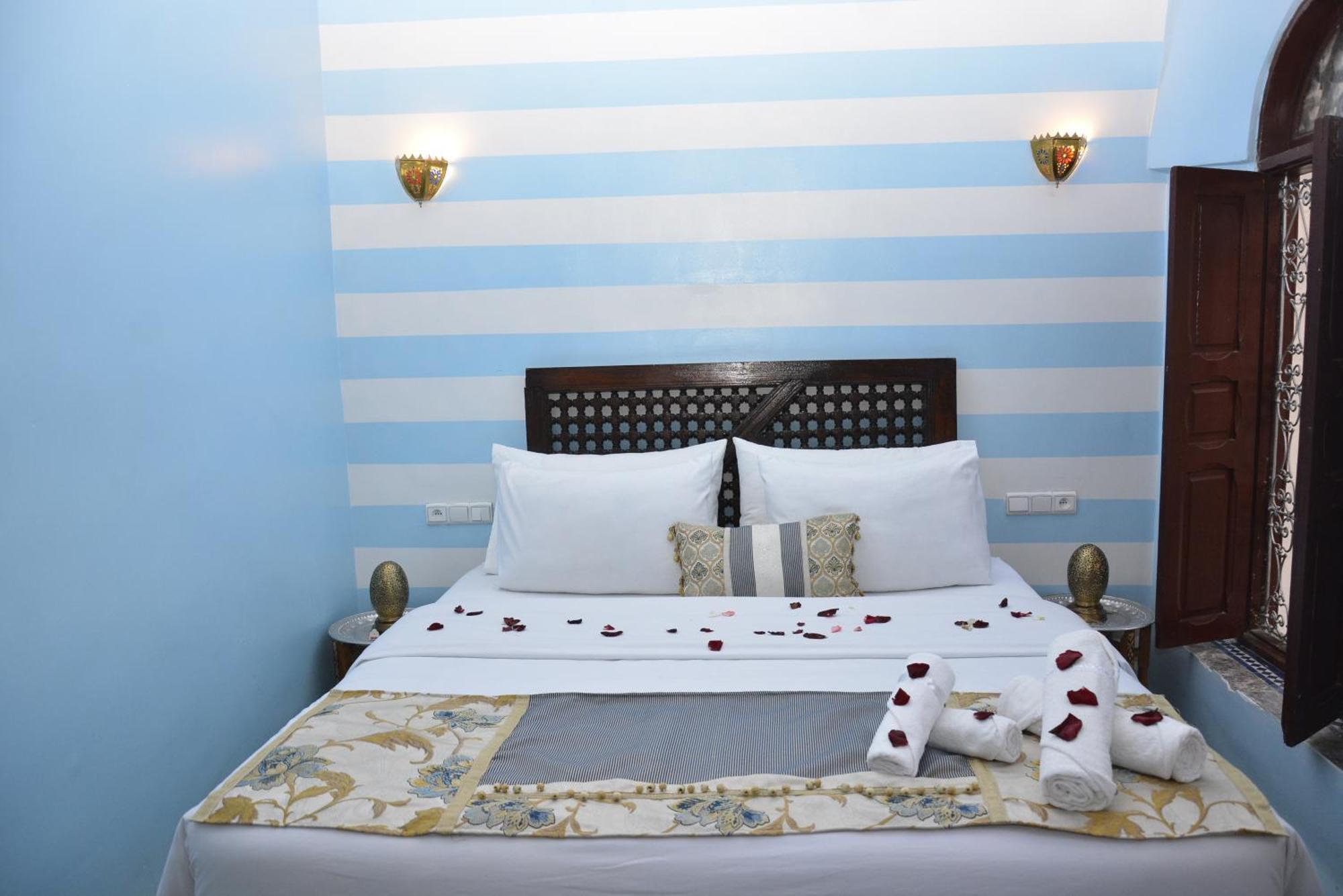 Colors & - Family Riad *