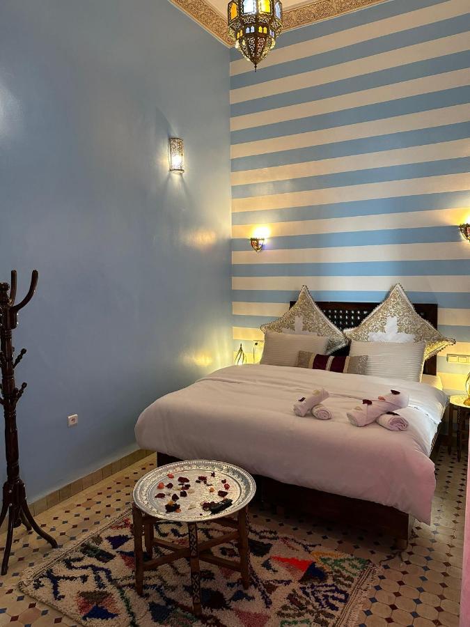 Riad Colors & - Family Fez