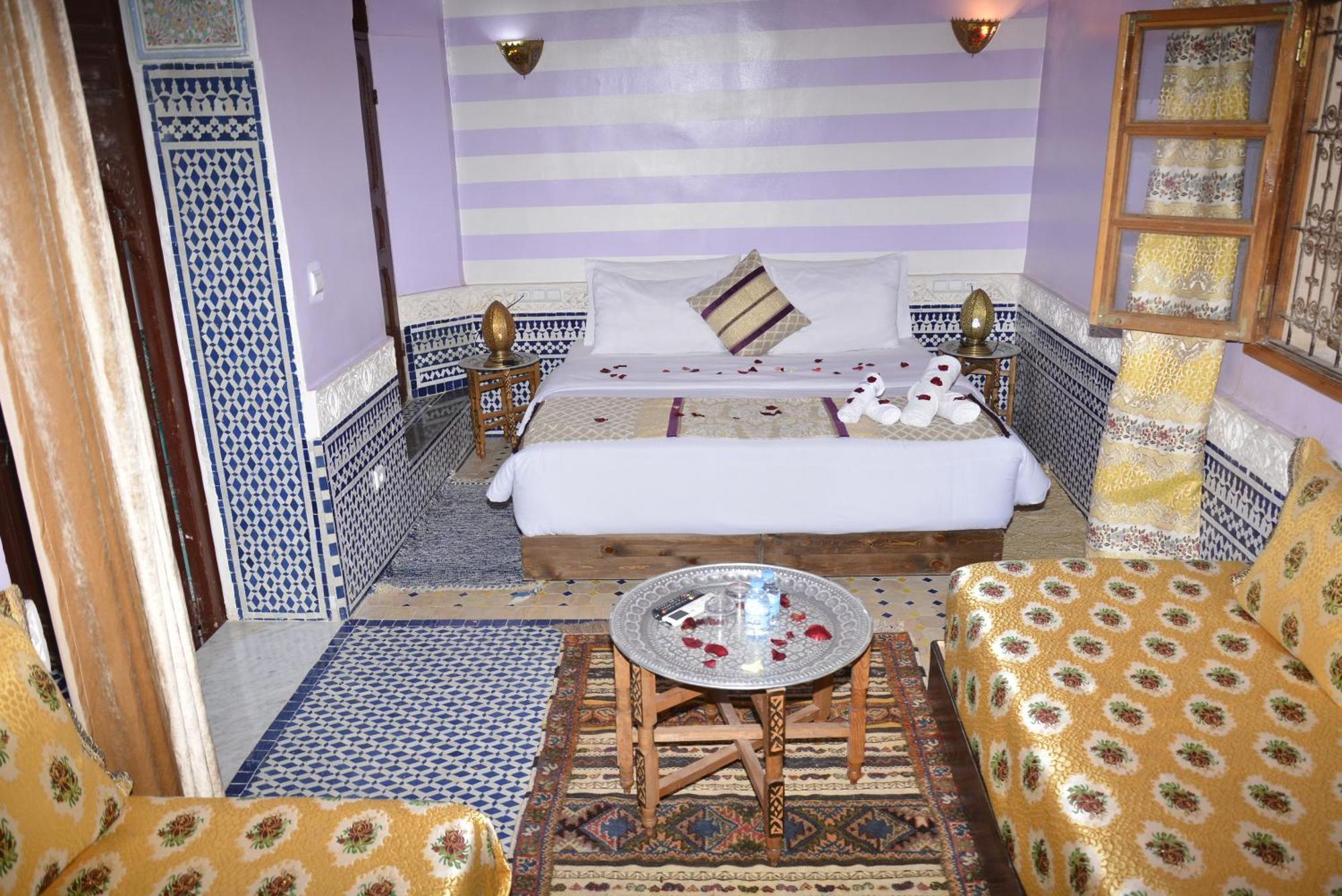 Colors & - Family Riad Fez