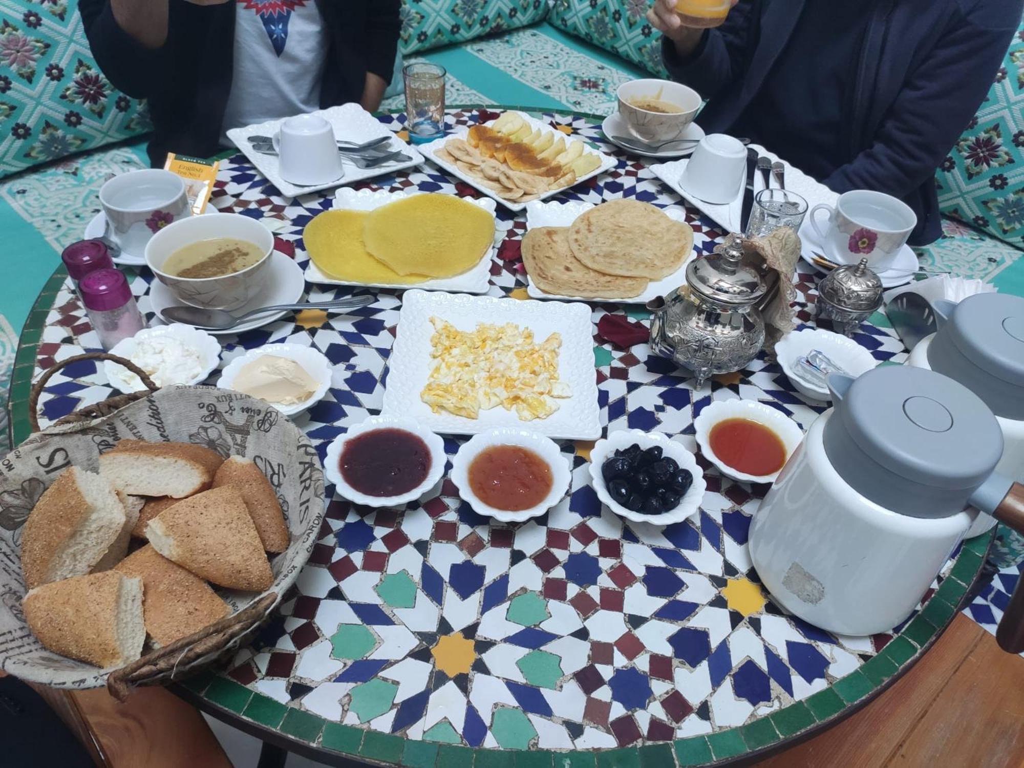 Colors & - Family Riad *